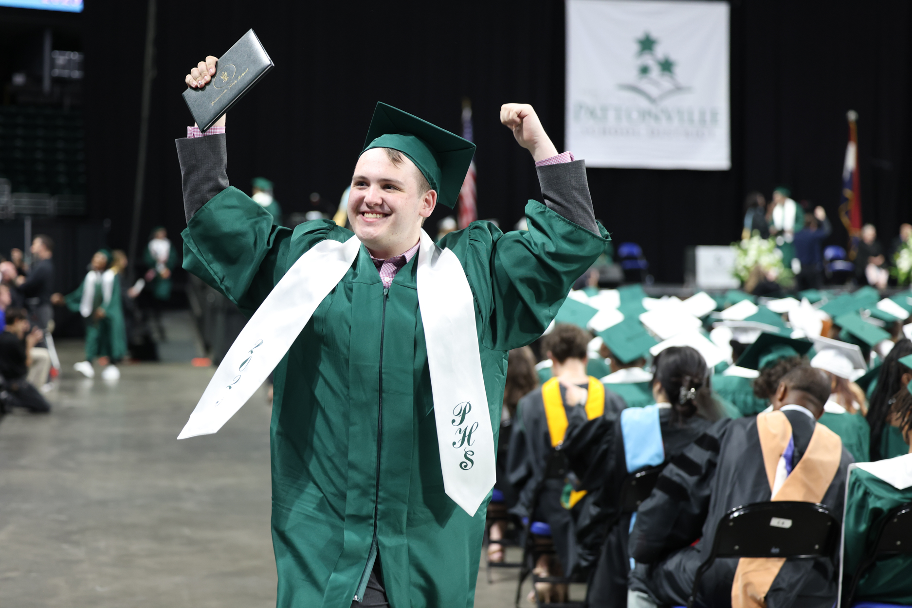 Pattonville Schools - Pattonville High School graduates 412 students in ...